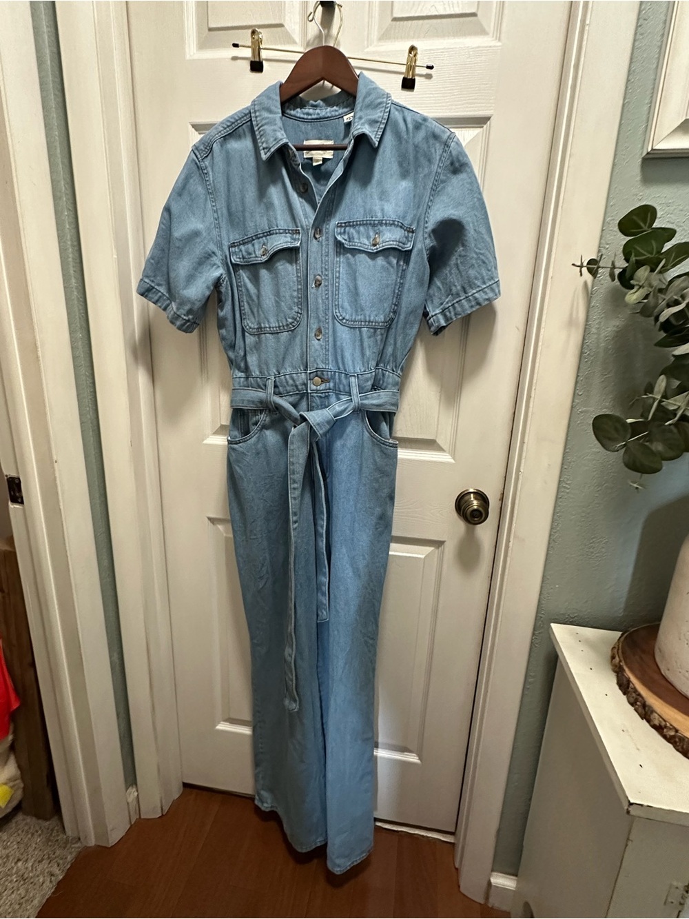 Universal Thread Light Blue Denim Short Sleeve Jumpsuit with Belt.